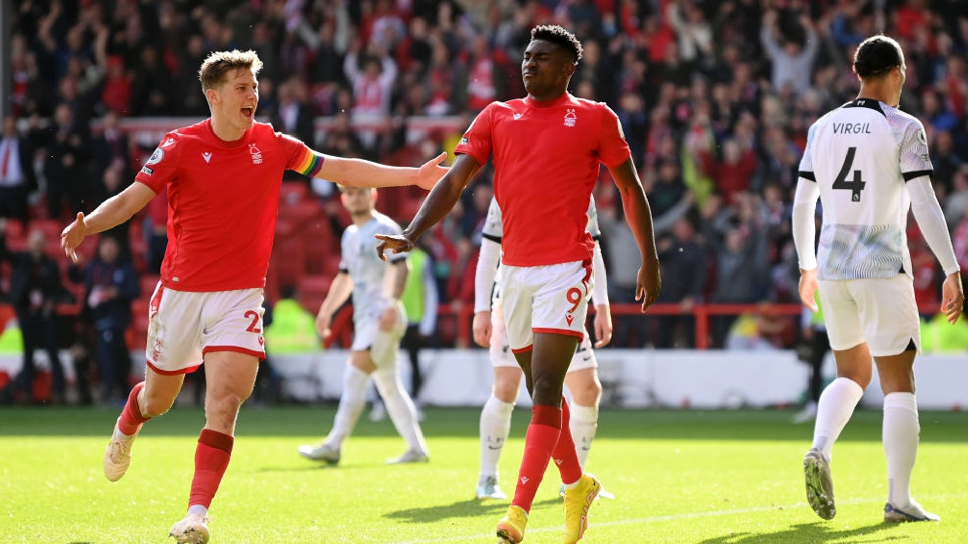 足总杯神剧情！曼城10-1两位数踢疯了！业余球队竟爆冷淘汰水晶宫